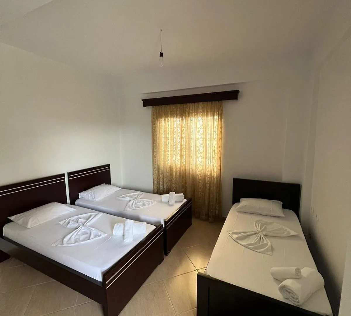Konukevi White Villa Saranda Arnavutluk